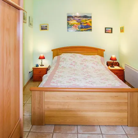 Amazing In With Wi-fi Holiday home