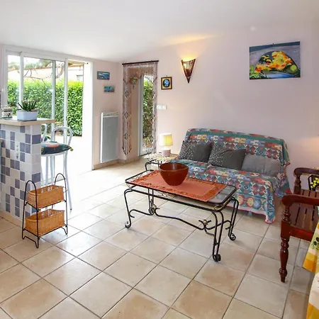 Holiday home Amazing In With Wi-fi Nyons